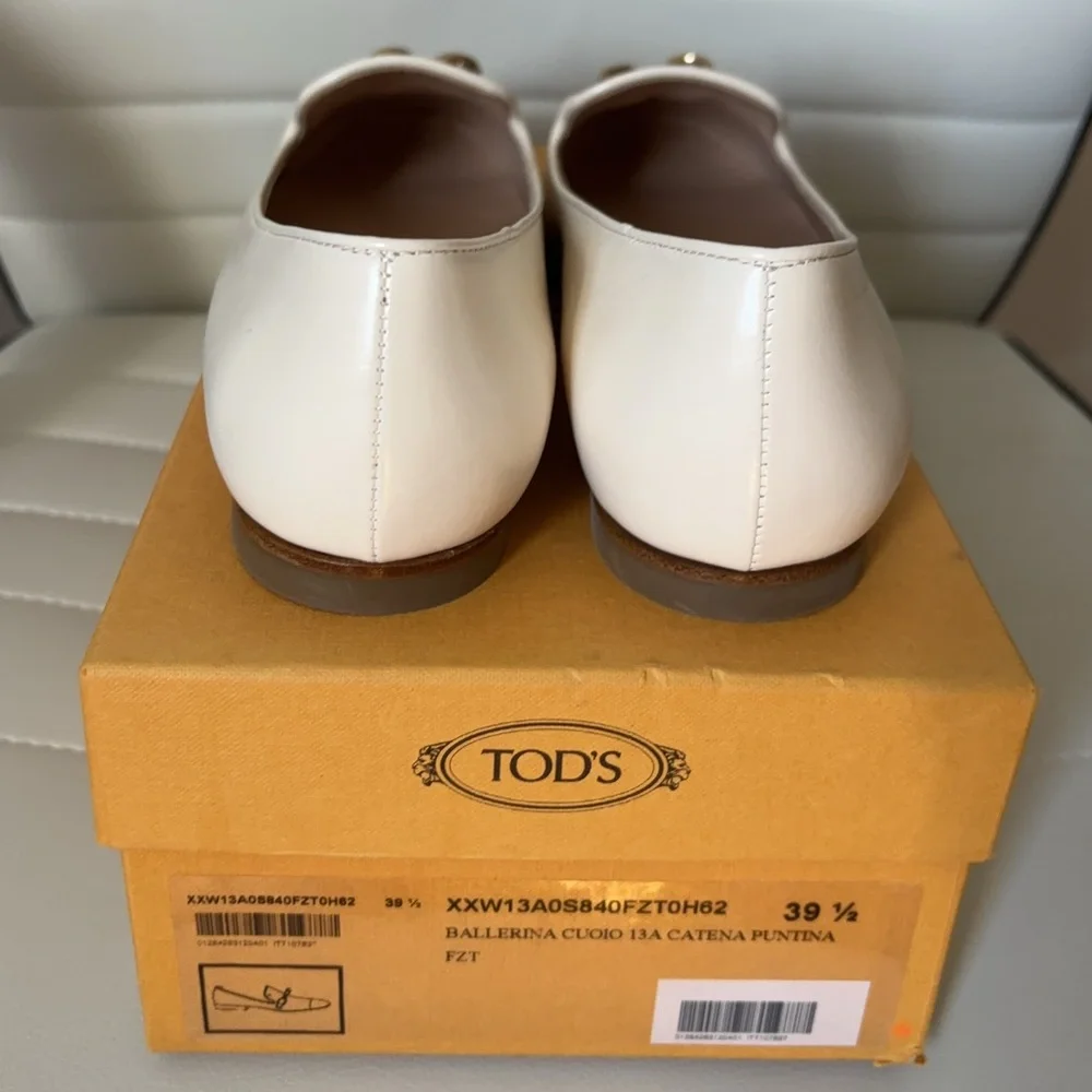 💖 NIB Tod’s black+white two toned loafer